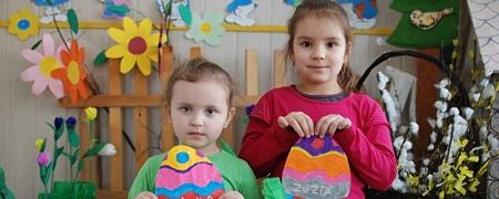 Przedszkolaki z Gminnego Przedszkola w Cieklinie uczą się i bawią Przedszkolaki z Gminnego Przedszkola w Cieklinie uczą się i bawią