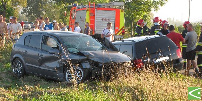 Wypadek samochodowy na drodze Jasło-Foluszu Wypadek samochodowy na drodze Jasło-Foluszu