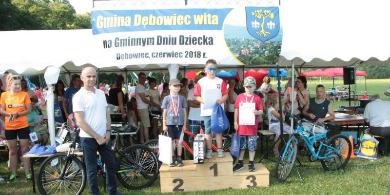 III Gminny Dzień Dziecka - Dębowiec III Gminny Dzień Dziecka - Dębowiec