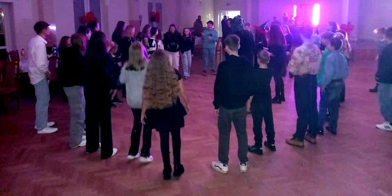 Zabawa andrzejkowa dla Młodzieżowych Drużyn Pożarniczych - Gmina Dębowiec Zabawa andrzejkowa dla Młodzieżowych Drużyn Pożarniczych - Gmina Dębowiec