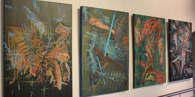 Fotorelacja z wernisażu malarstwa Pauliny Dębosz Fotorelacja z wernisażu malarstwa Pauliny Dębosz