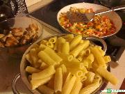 Zapiekanka makaronowa z kurczakiem i czosnkiem